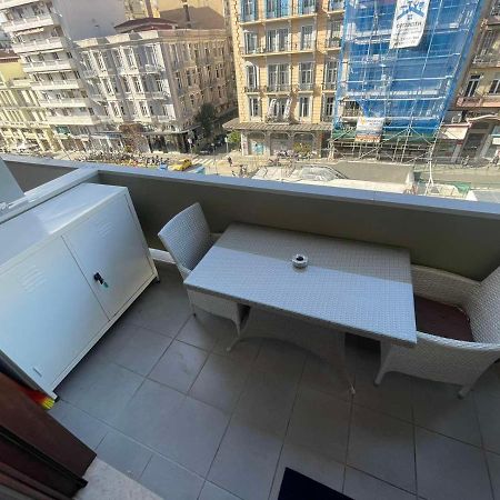 Vip Skg Central Apartment Tesalonika Bagian luar foto